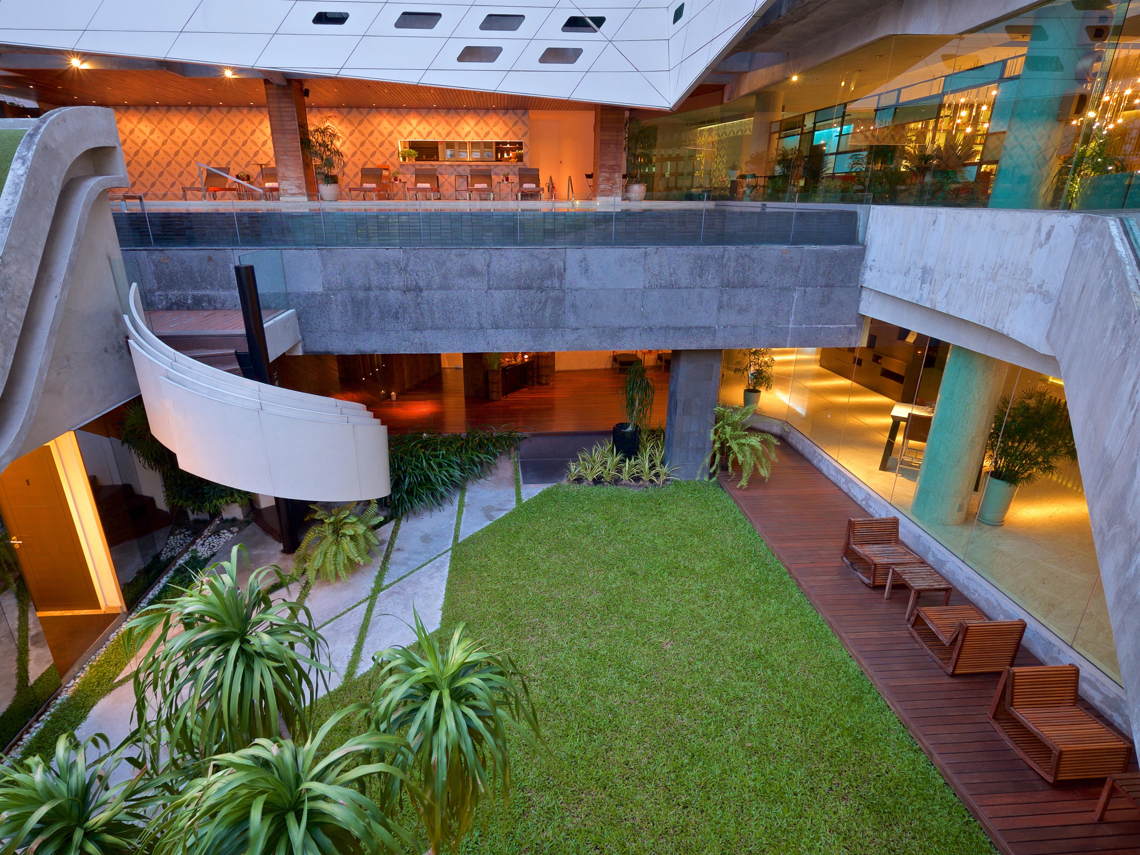 Lit Bangkok Hotel Екстериор снимка