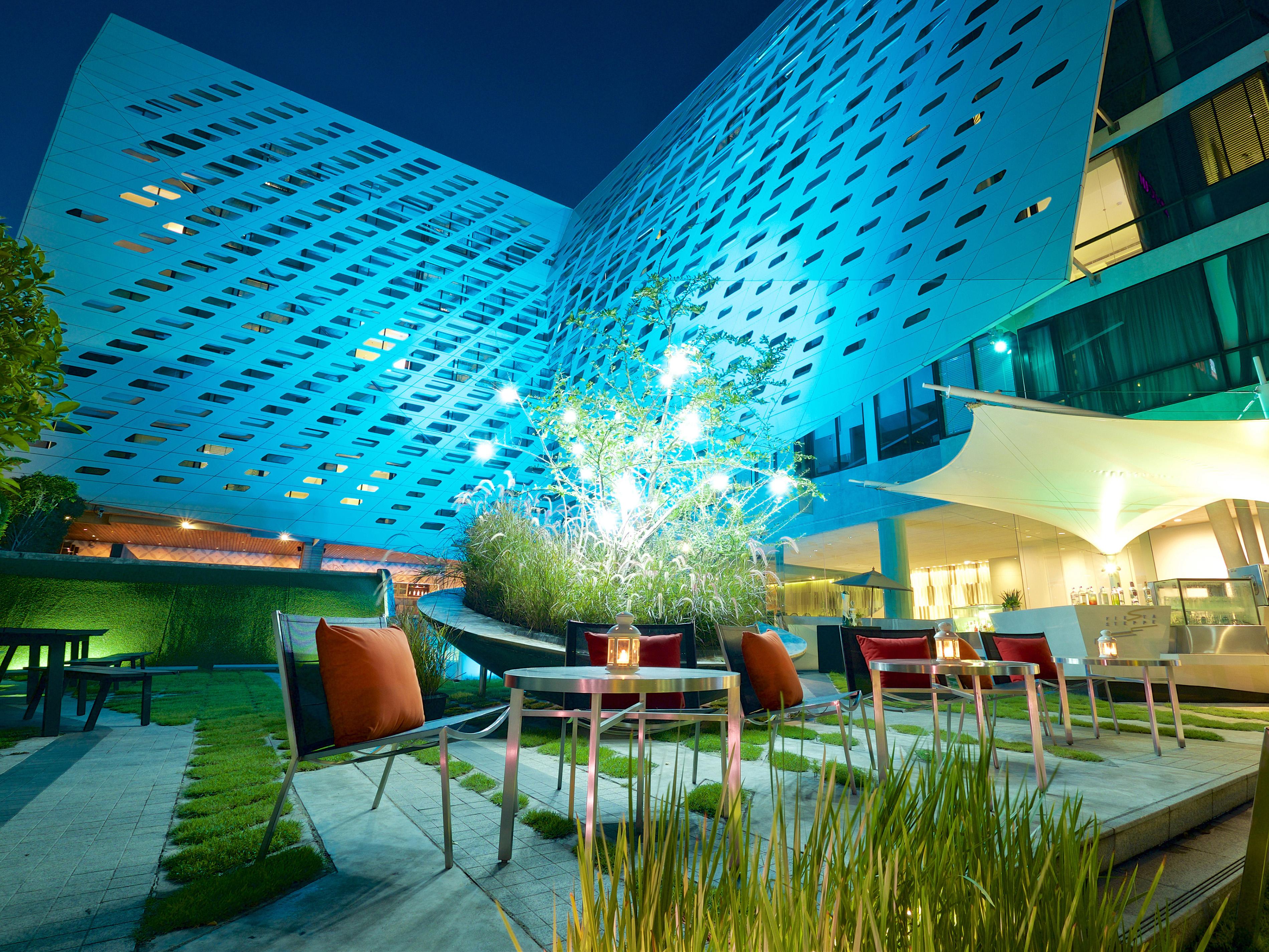 Lit Bangkok Hotel Екстериор снимка