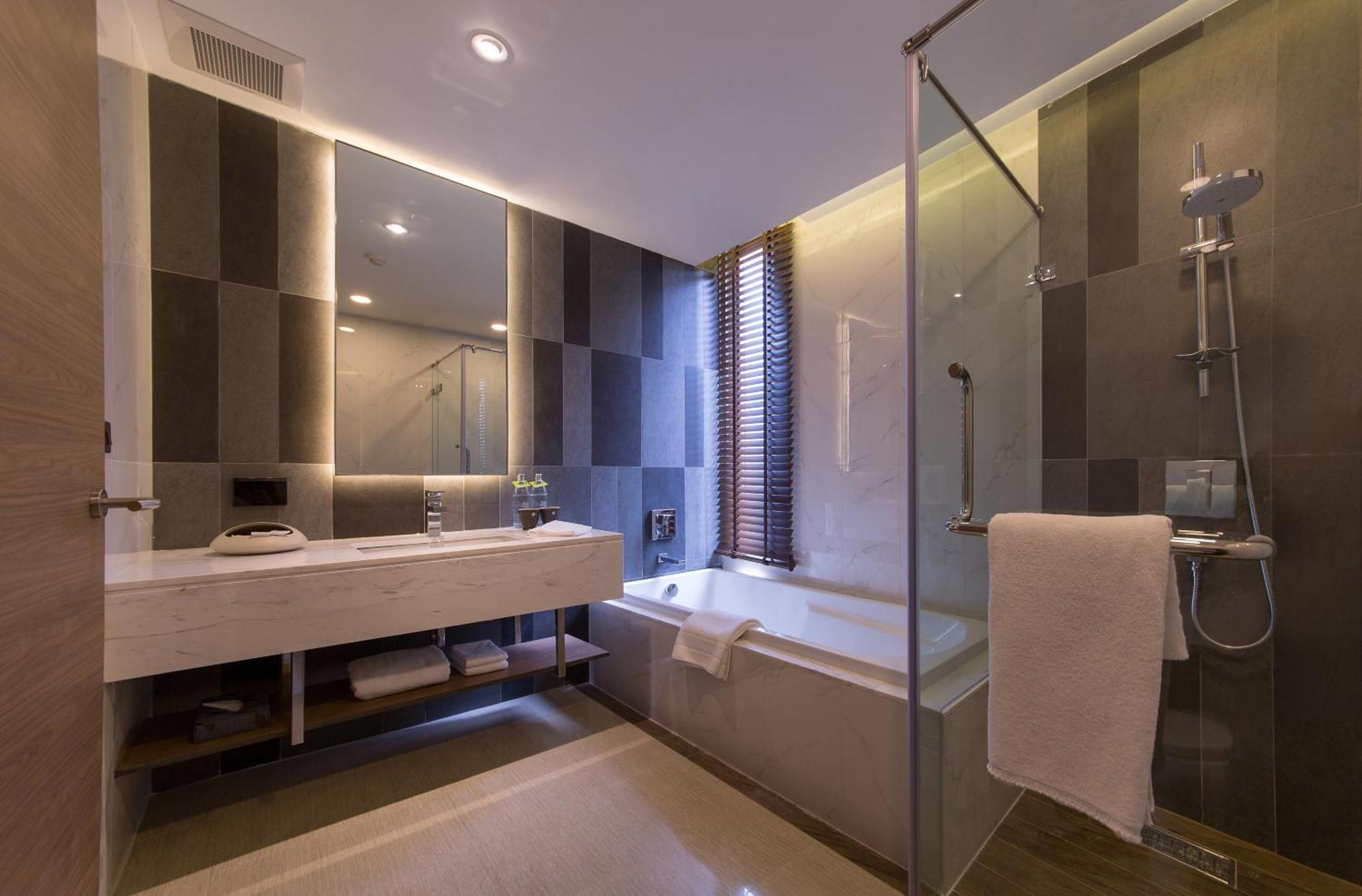 Lit Bangkok Hotel Екстериор снимка