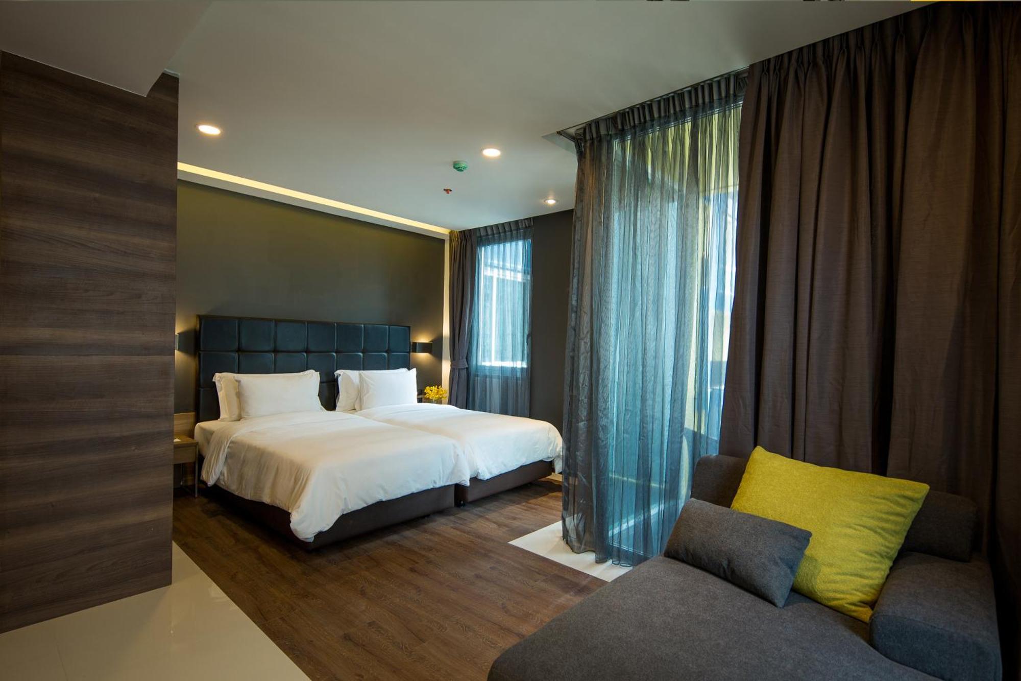 Lit Bangkok Hotel Екстериор снимка